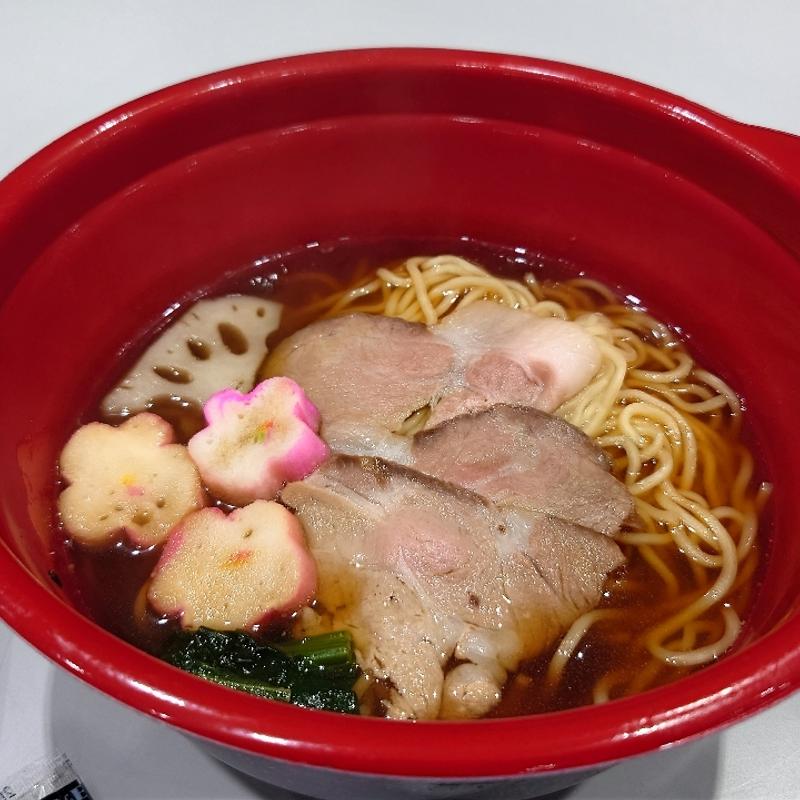 日本酒に合う醤油らぁ麺(いわきと創作らぁ麺やま鳶)