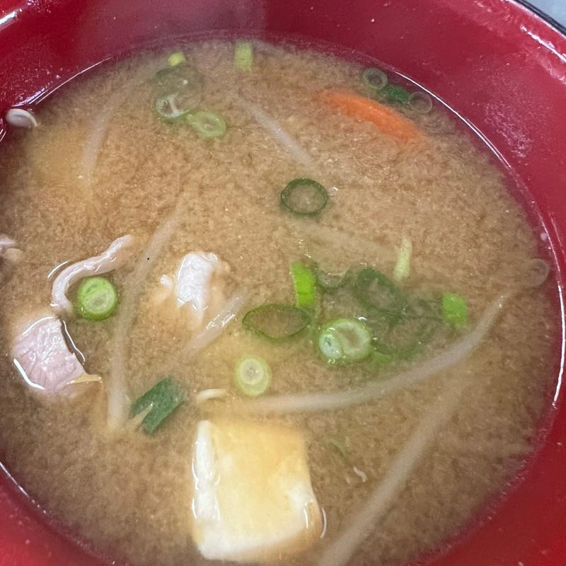 豚汁(びっくりや )