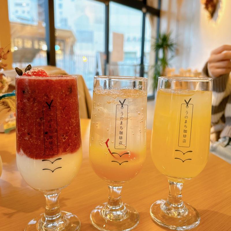 ツートーンラッシー(うのまち珈琲店 広島店)