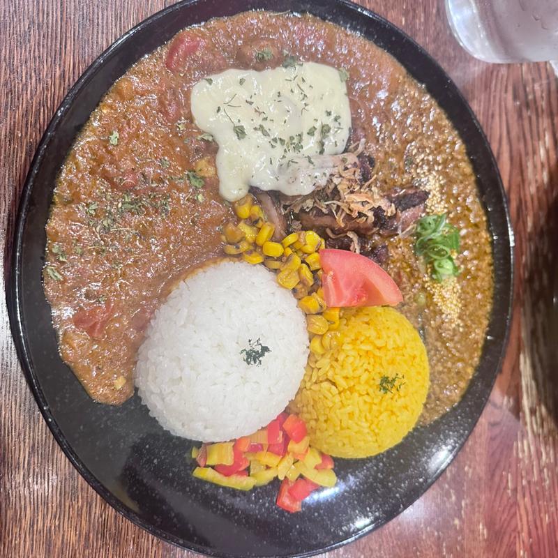 カオスキーマ/クラシックキーマ2種あいがけ(カオススパイスダイナー)