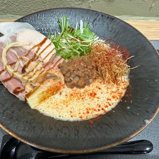 坦坦麺（汁あり）2辛(にぼし担担麺専門店 ☆☆ ふたつぼし)