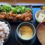 鶏の甘辛山椒定食(まるみ食堂 )