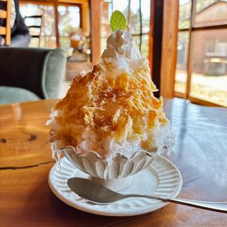 手作りシロップのかき氷(バニラアイス添え)塩麹生キャラメルバター