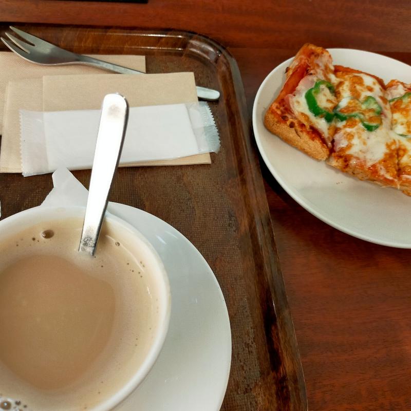 ムトウミルクR ピザトースト(上島珈琲店 阪急三番街店)