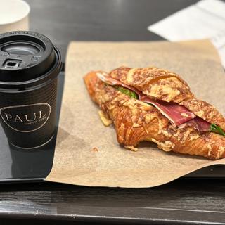 (PAUL NEWoMan新宿店)