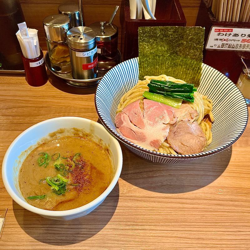 豚骨魚介つけ麺(麺処　ぐり虎　名古屋栄店)