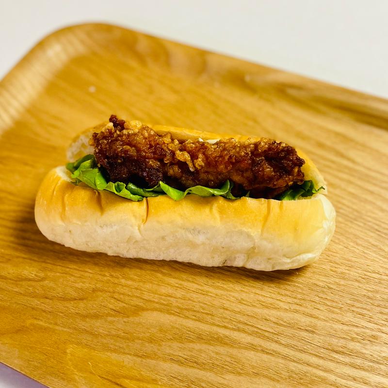 唐揚げサンド(アサカベーカリー本町店)