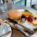 ホットケーキフルーツ添え(丸福珈琲店ザ・パーラー岩田屋本店)