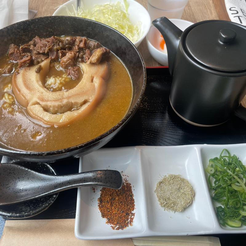 カレー牛まぶし(北浜丁子)