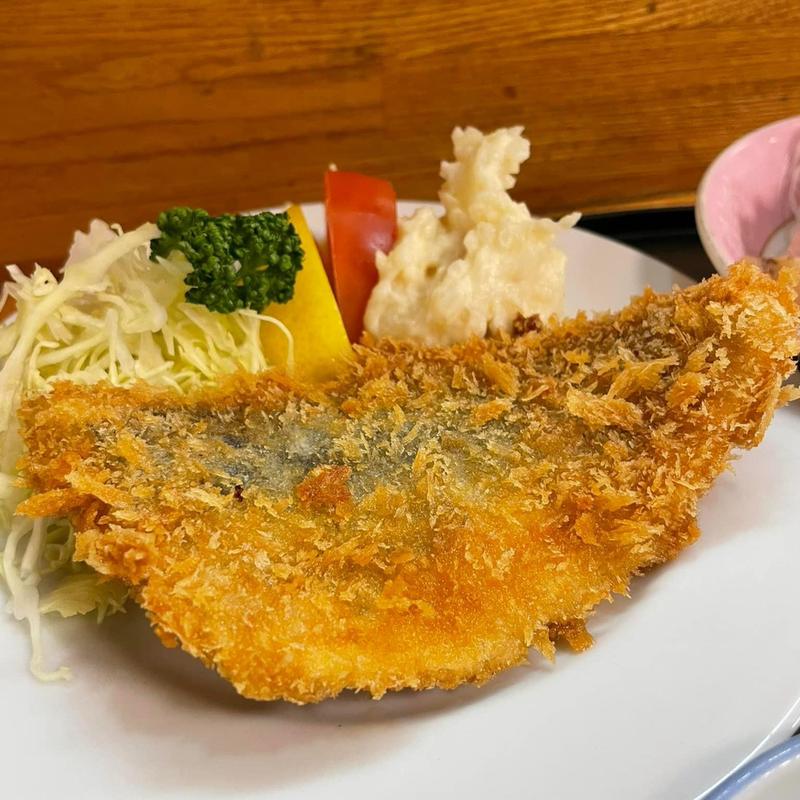 アジフライ定食(食事処日の出)