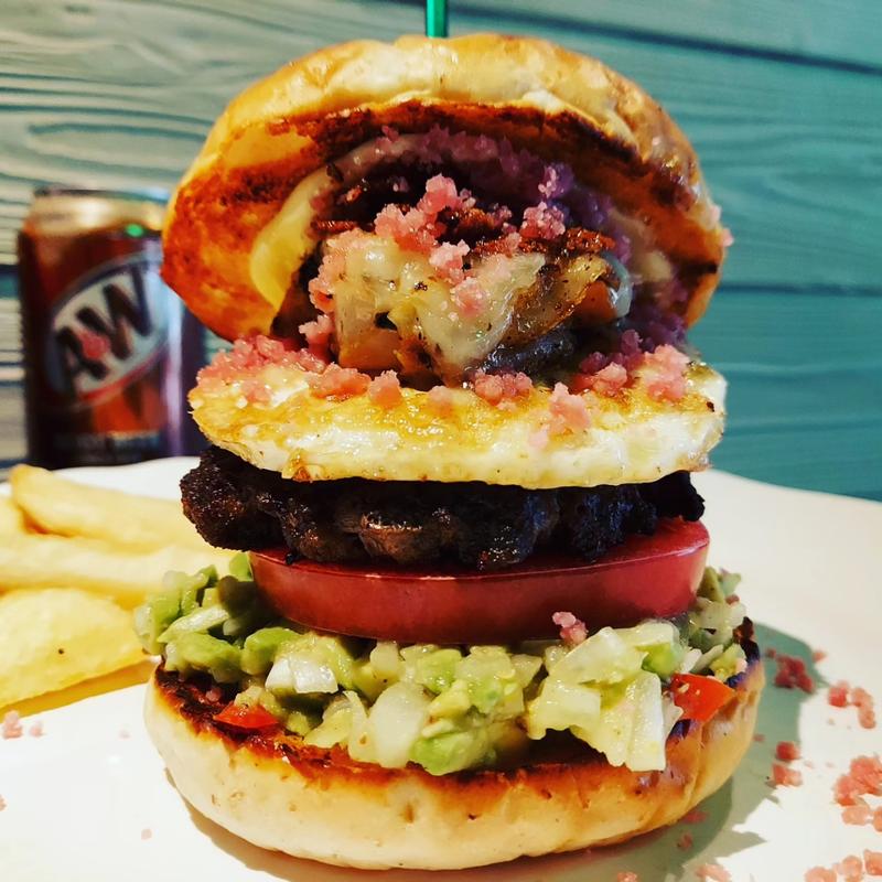 ひなまつりバーガー(だるま珈琲)