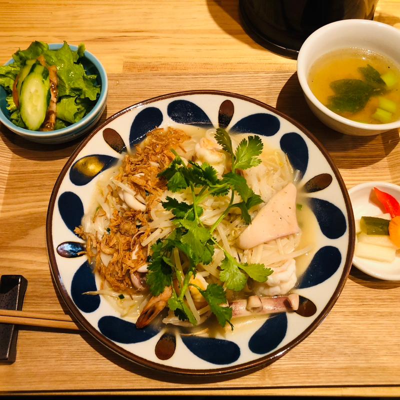 フォーサオハイサン (ベトナム食堂)