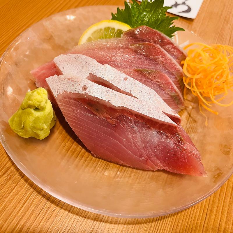 寒ブリトロ刺し(たつみ )