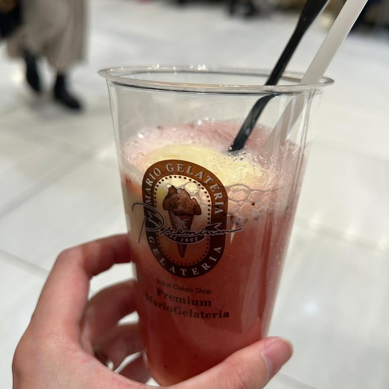 とちあいか＋タヒチバニラ(プレミアム マリオジェラテリア 伊勢丹新宿店)