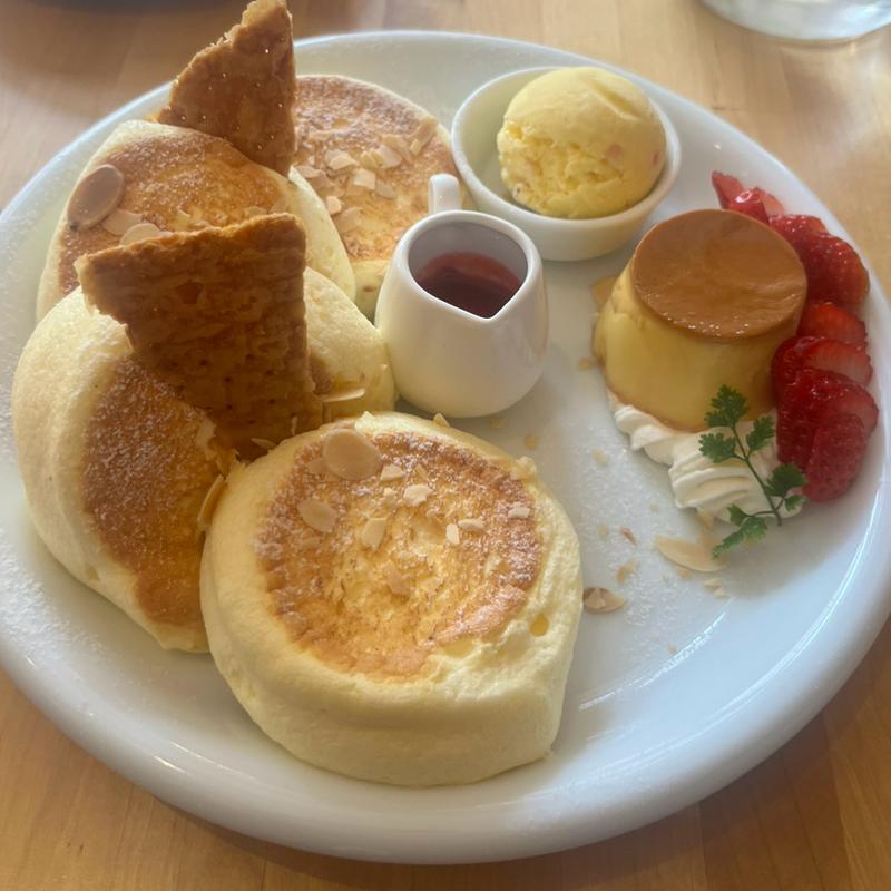 パンケーキ　プリンアラモード(カフェモ・ルタオ)