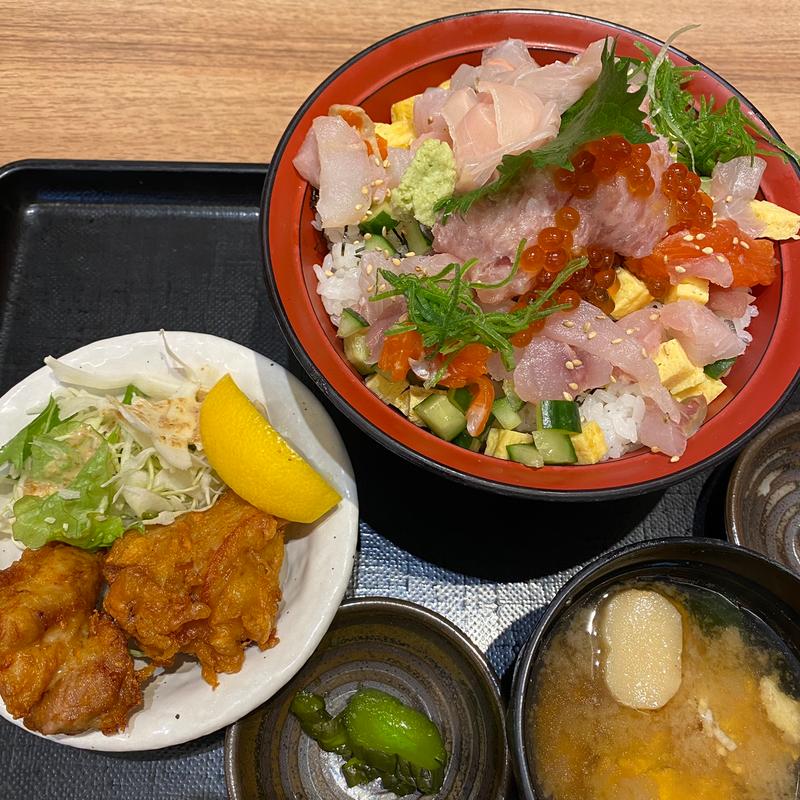北海ネギトロ丼　ザンギ付き(個室完備 海鮮居酒屋 北海道 魚鮮水産 千葉駅西口店)
