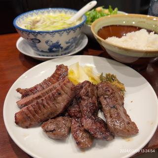 牛たん・牛ハラミ定食(たんや 善治郎 牛たん通り店)