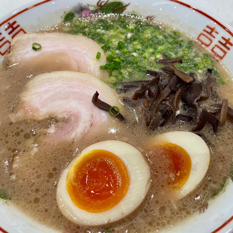ラーメン煮卵入り(博多だるま イオンレイクタウンkaze店

)