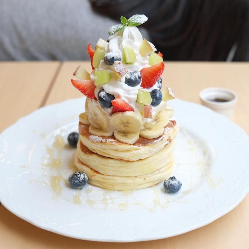 フレッシュフルーツパンケーキ(ナインパンケーキハウス)