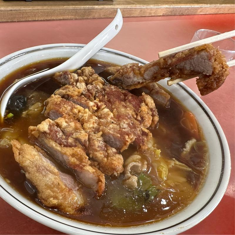 ロース大王ラーメン(大王ラーメン （だいおうらーめん）)