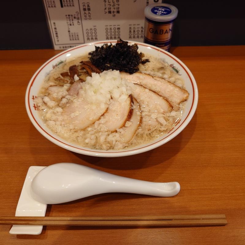 冬限定背脂煮干しラーメン肉増し(自家製手もみ麺 鈴ノ木)