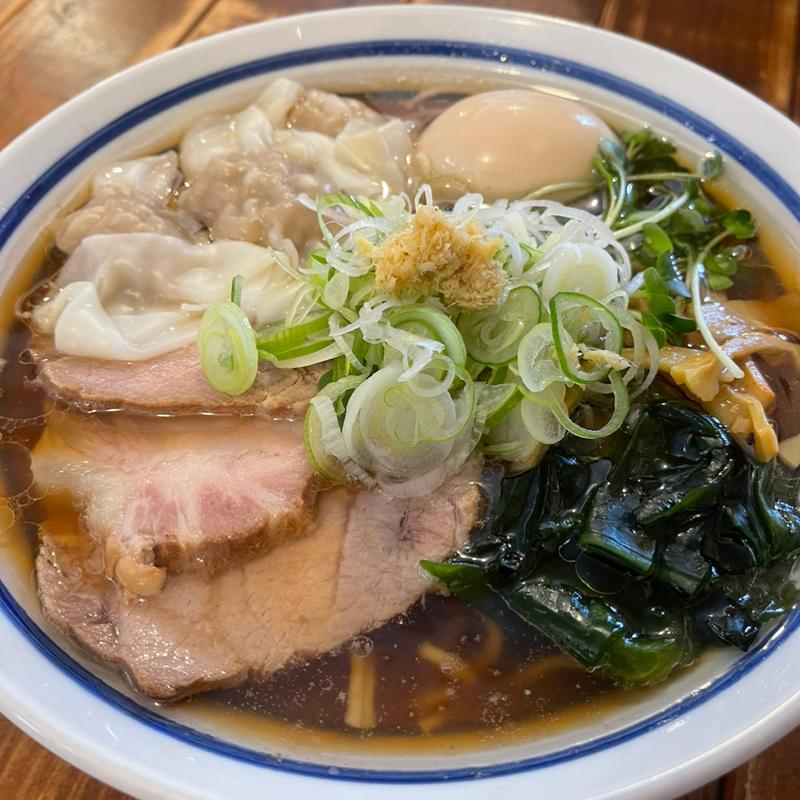 特製ラーメン(波音食堂 （ナミネショクドウ）)