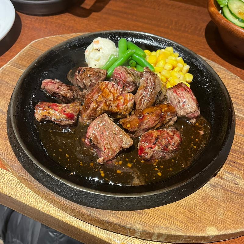肉の日ミックスロックステーキ200g(鉄板王国 西新宿店)