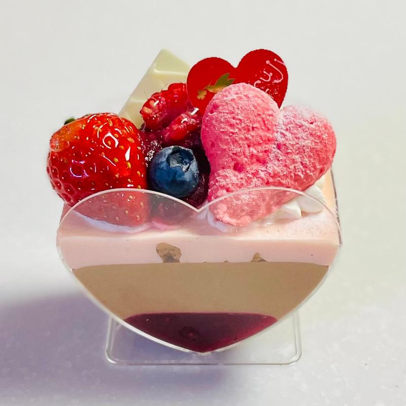 3種のベリーショコラ(西洋菓子 おだふじ (大泉学園店))