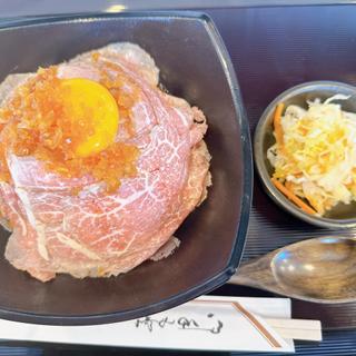 ローストビーフ丼(米と和牛)