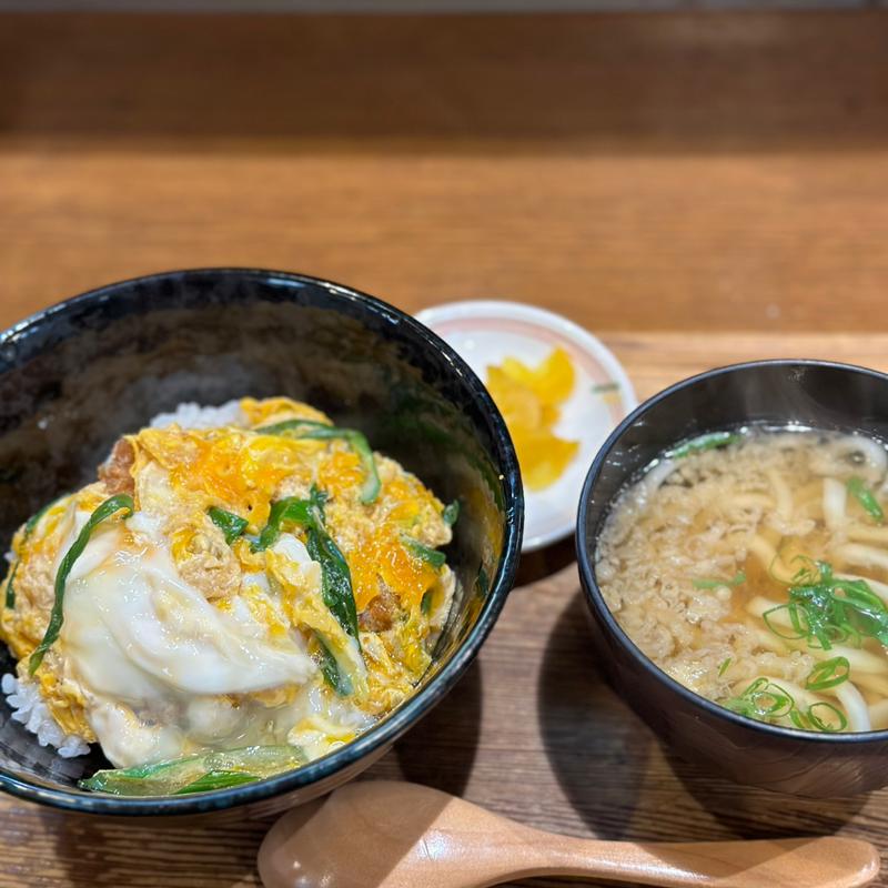 ミニカツ丼(めん処 栄家)