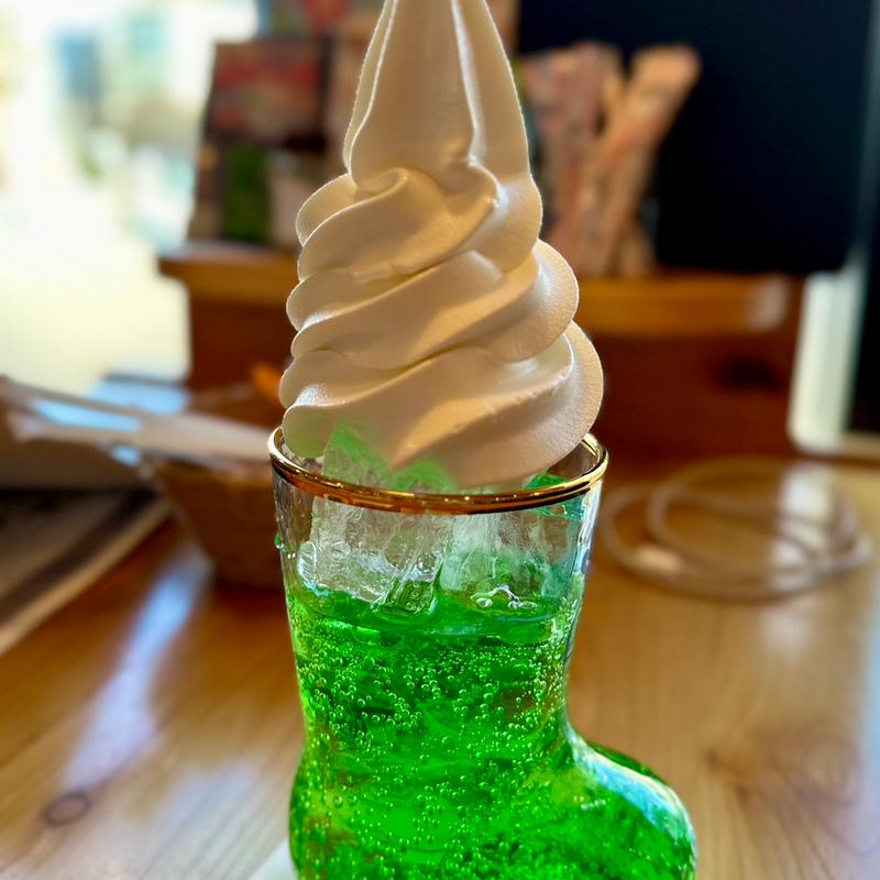 クリームソーダ(珈琲所コメダ珈琲店 BINO栄店)