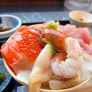 上海鮮丼(お食事処　海鮮かわさき)