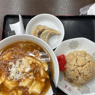 麻婆麺　半チャーハン　餃子(珍來 六町店)