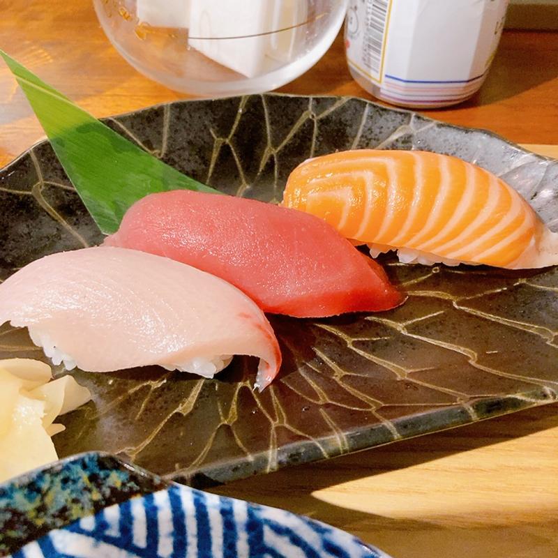 寿司3貫（海鮮チゲ鍋うどんセット）(すし酒場 きいち)