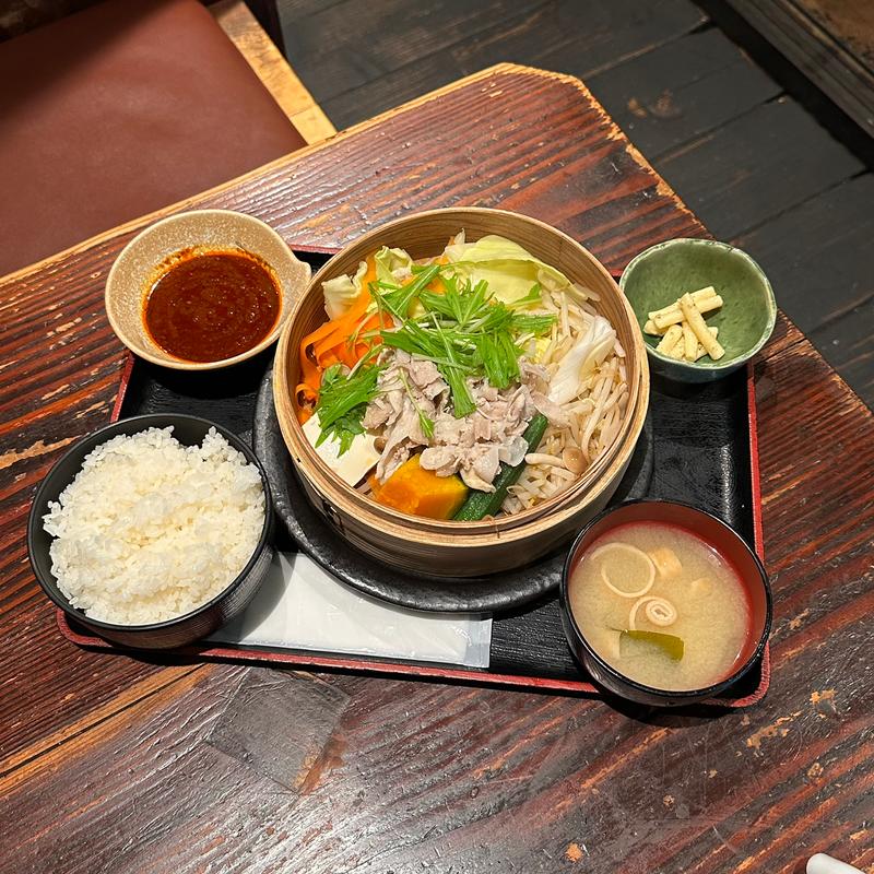 豚と野菜のせいろ蒸し(ヤキトンSAKABAアケボノヤ 日本橋店)