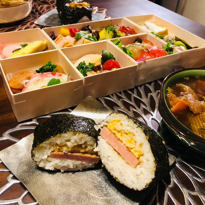 ポークたまごおにぎり(旅宿酒場 I&I)