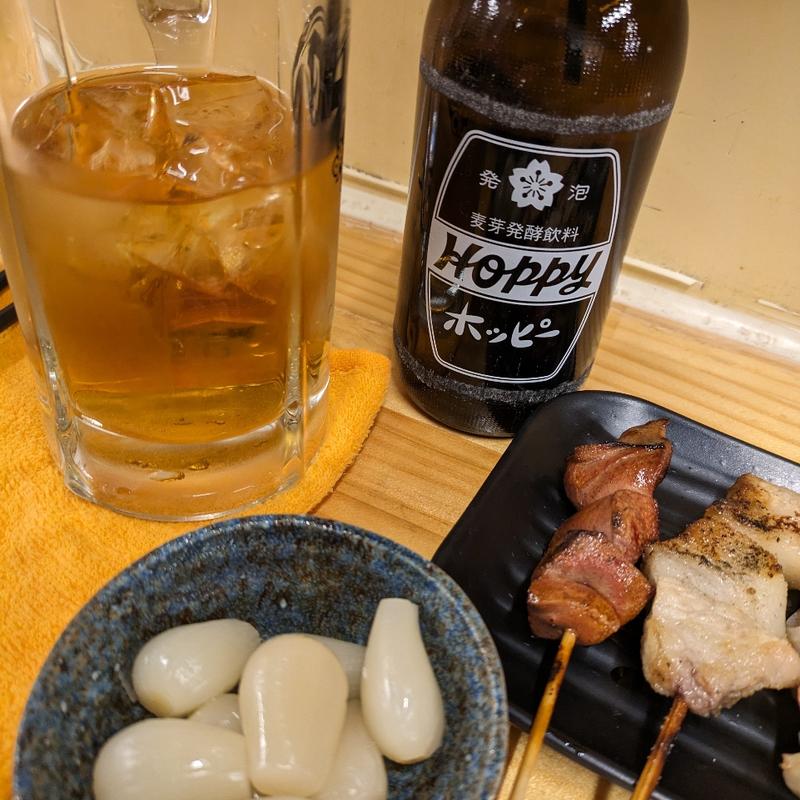 黒ホッピーとらっきょ(やきとん まるわ)