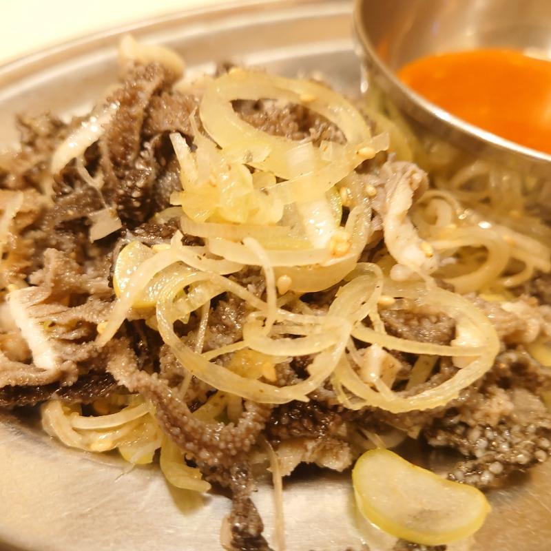 せんまい刺し(ホルモン青木 上野支店)