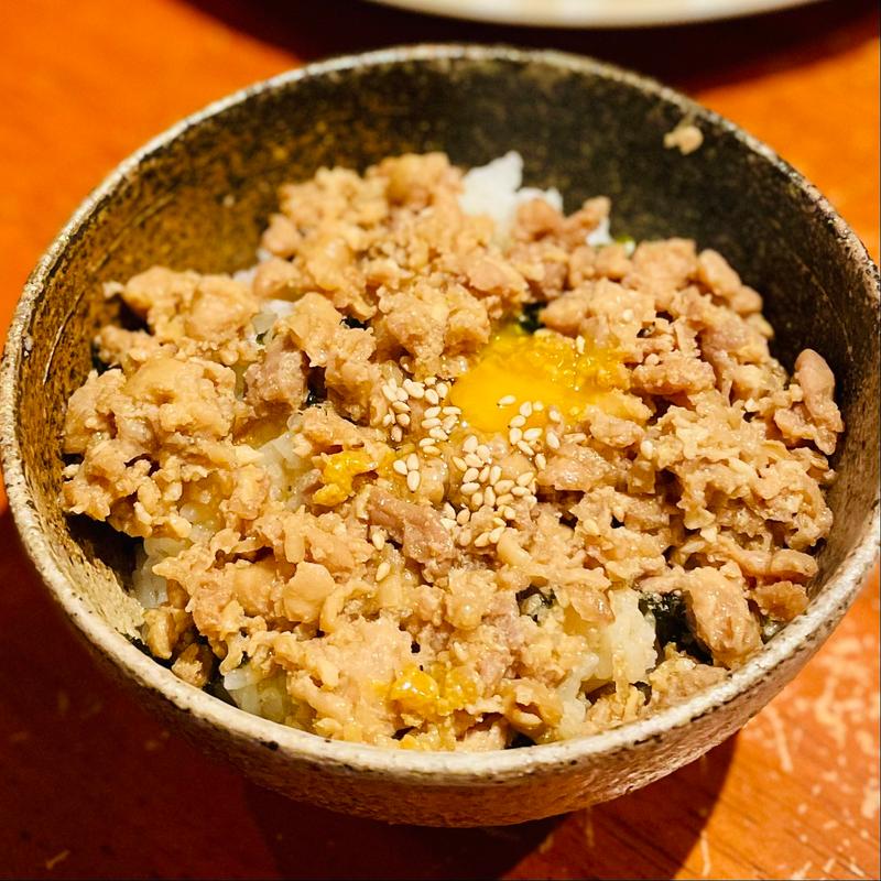 焼き鳥屋さんのそぼろご飯(和光 日本酒バル まいかけ)