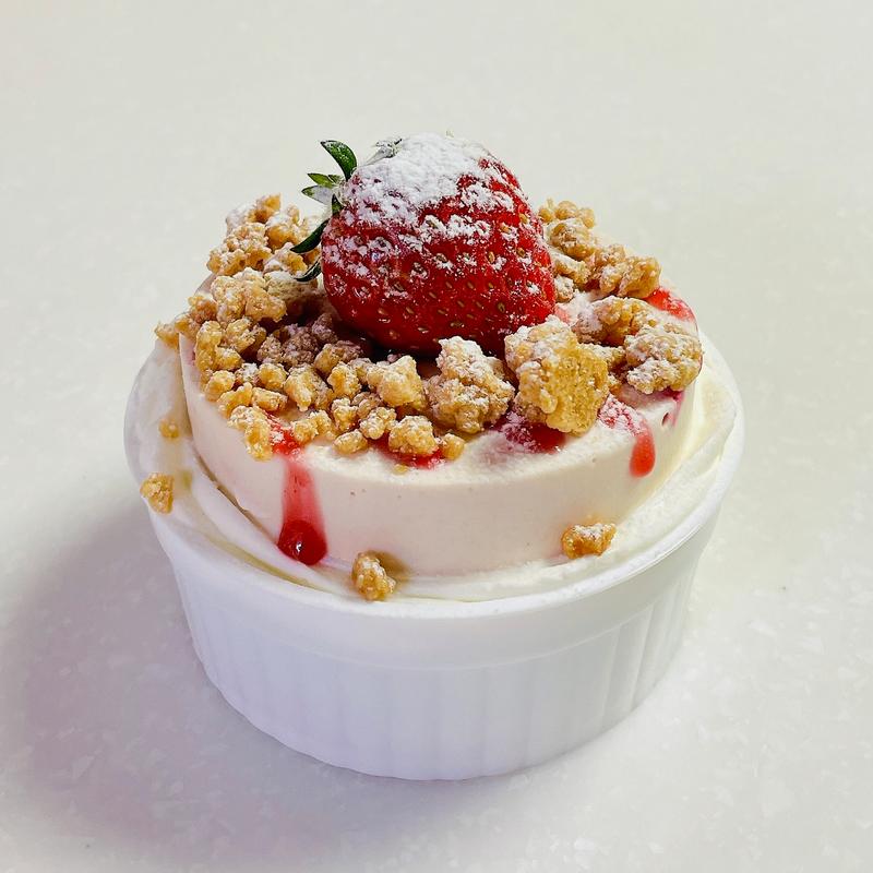 いちごクリームとピスタチオクリーム(ロアレギューム)