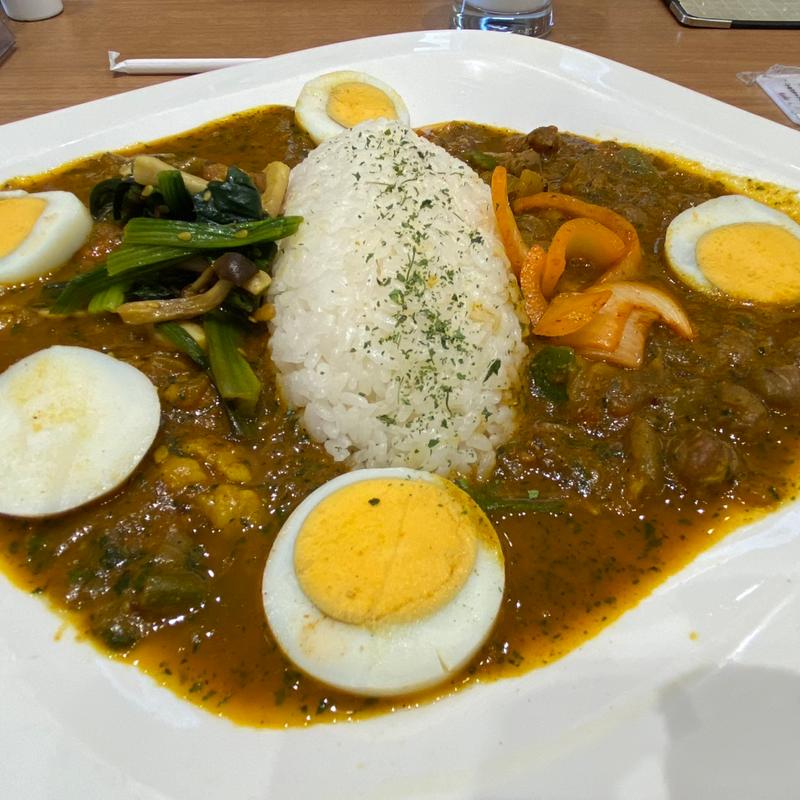 スパイス・ダブルカレーライスセット(インド料理 BISHNU（ビスヌ） イオン伊都店)