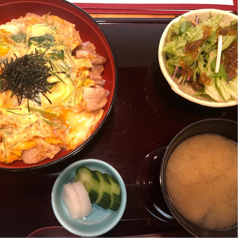 特製親子丼(鳥由)