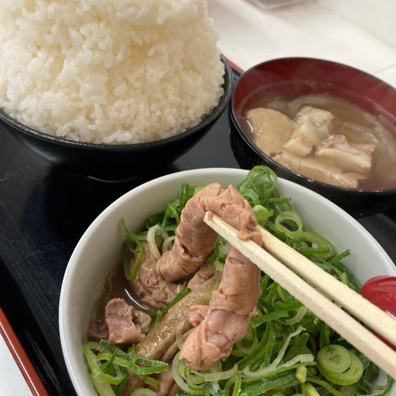 もつ煮定食(小腸味噌)(ガッツKラーメン)
