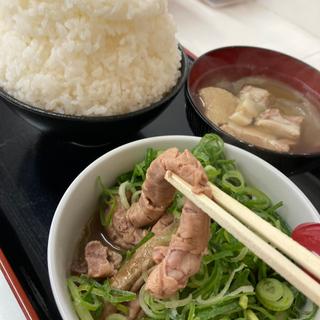 もつ煮定食(小腸味噌)(ガッツKラーメン)