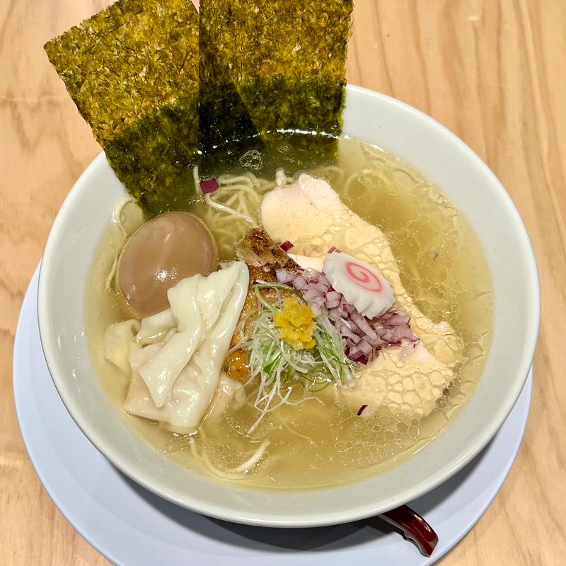 特製塩らーめん(とりやき酒場 鶏ん家 博多駅前店)