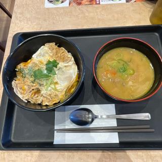 玉子丼 豚汁セット(松乃家 下永谷店)