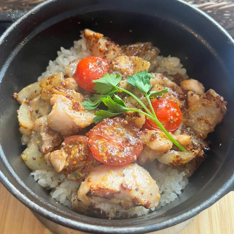 ハニーマスタードチキンバターライス(The Old cafe ザ オールド カフェ)