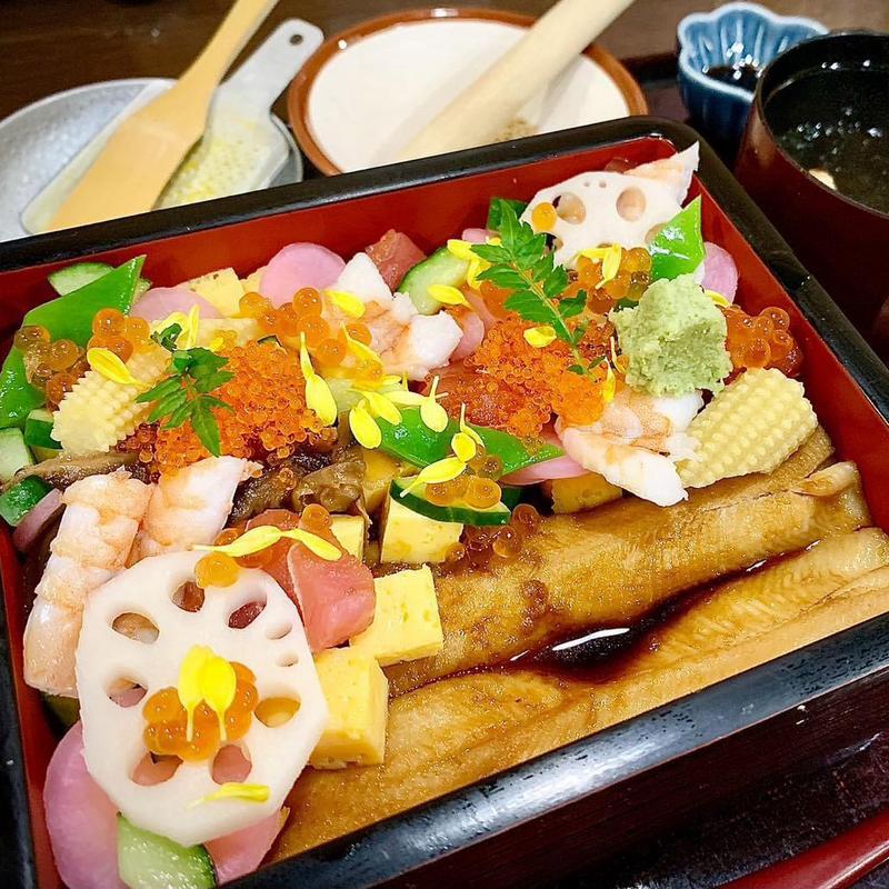 季節のランチちらし寿司(あなご屋 銀座 ひらい)