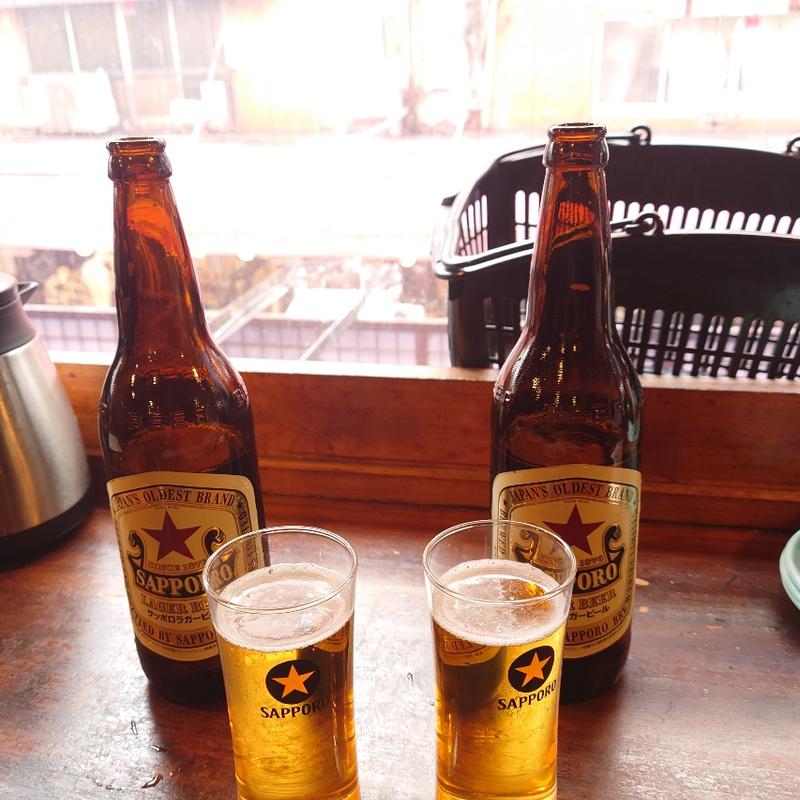 サッポロ赤星〈大びん〉（ラガービール）(浜ちゃん 上野店)