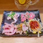 五点盛り(動物園通りもつ肉店)